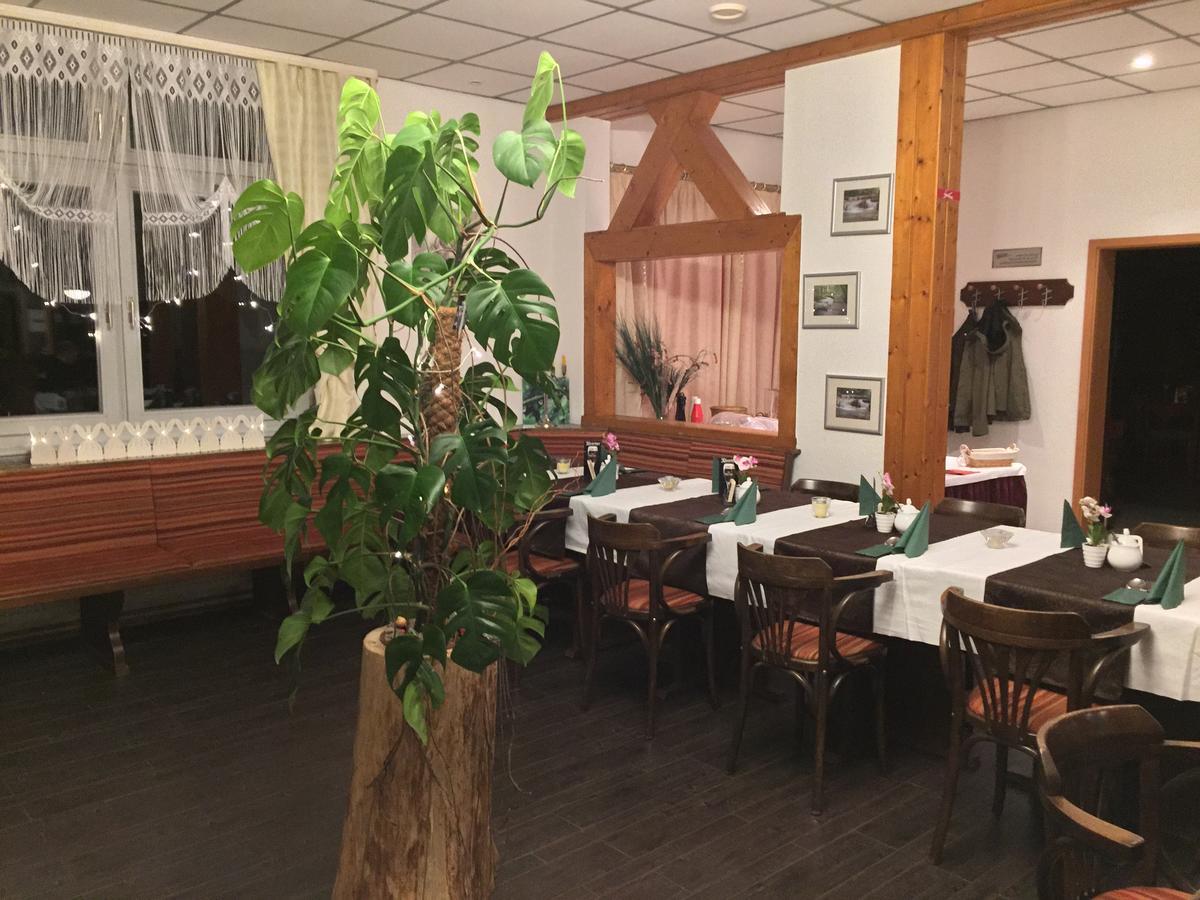Hotel Restaurant Hohe Tanne Grossbreitenbach ภายนอก รูปภาพ
