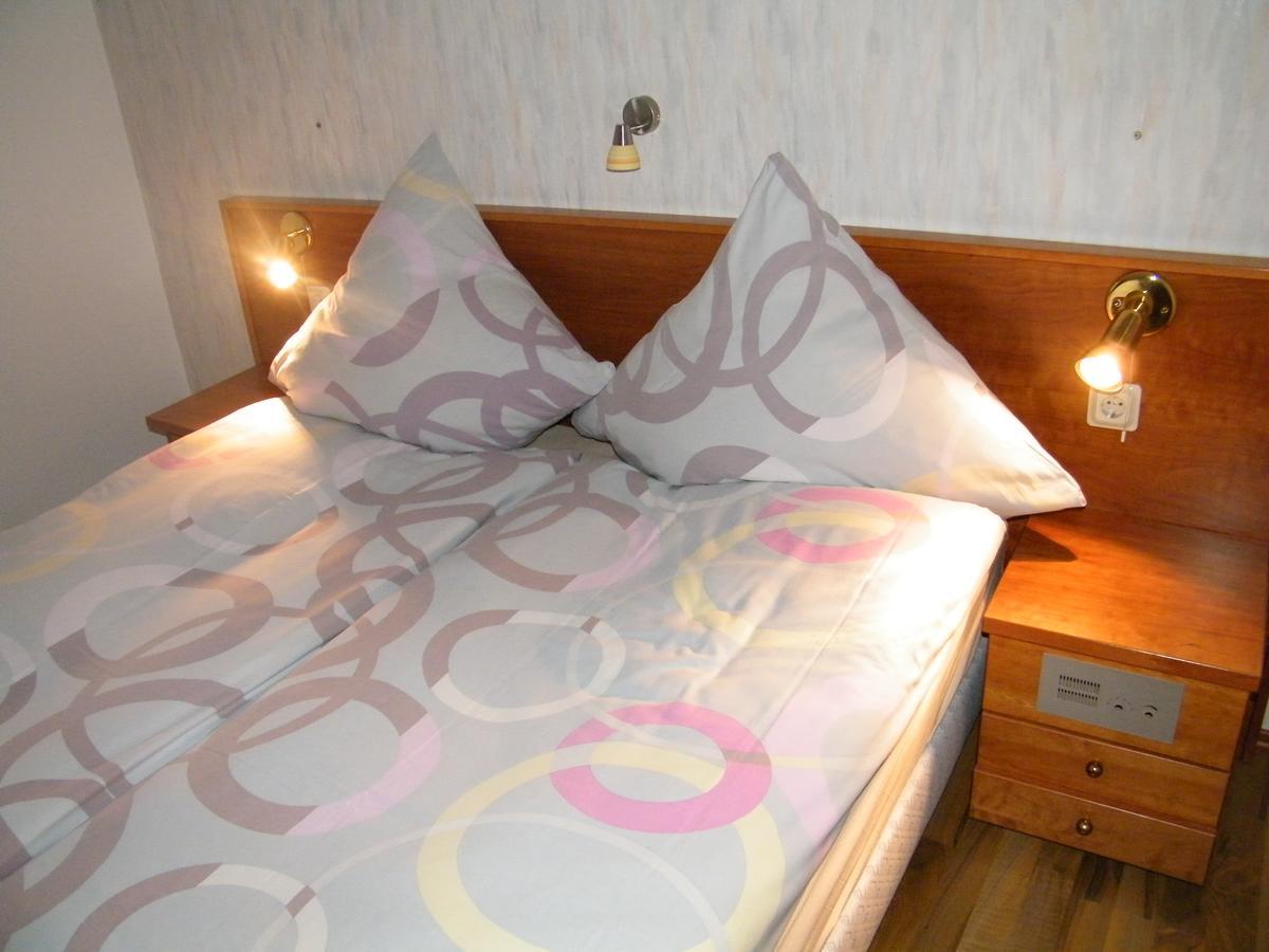 Hotel Restaurant Hohe Tanne Grossbreitenbach ภายนอก รูปภาพ