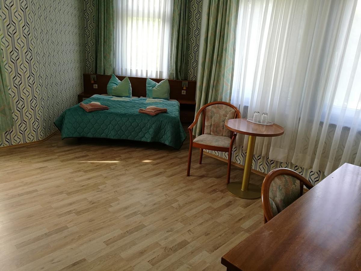 Hotel Restaurant Hohe Tanne Grossbreitenbach ภายนอก รูปภาพ